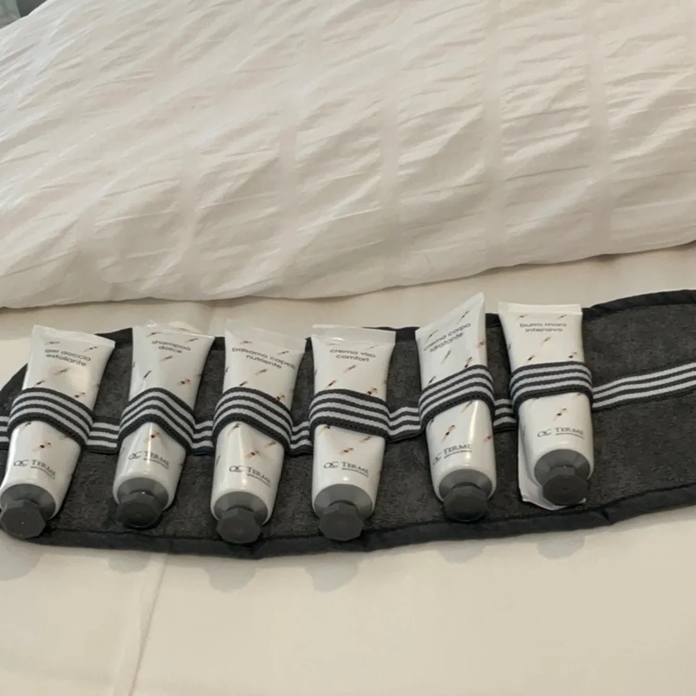 QC SPAS AND RESORTS 6 40 MI TUBES OF PRODUCT NWT